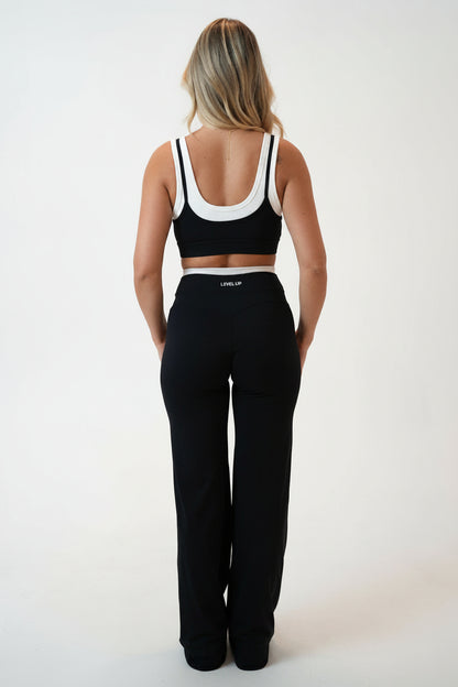 Poise Flared Legging